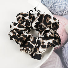 Naložite sliko v pregledovalnik galerije, -15% Scrunchies elastika za lase Macan (več barv na izbiro)
