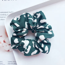 Naložite sliko v pregledovalnik galerije, -10% Scrunchies elastike za lase Lill (več barv na izbiro)