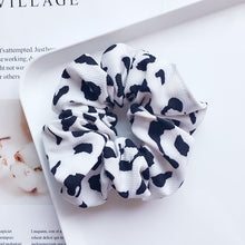Naložite sliko v pregledovalnik galerije, -10% Scrunchies elastike za lase Lill (več barv na izbiro)